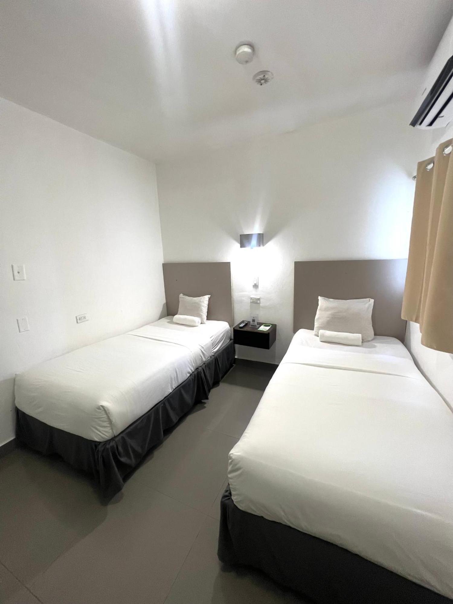 Hotel Hsr Cidade do Panamá Quarto foto